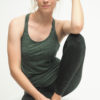 Yoga Tank Ria - Jade Zebra front sitzend