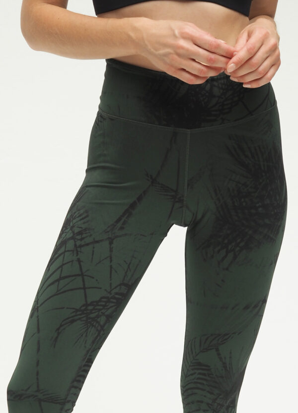 Yoga Leggings Ganga 7/8 - Caribbean Deep Jade close up