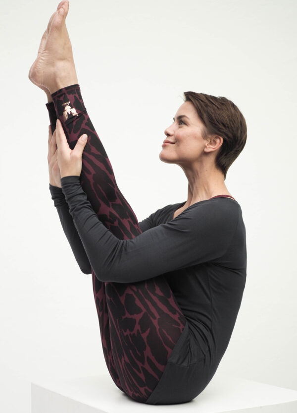 Ganga Leggings skin ruby-Nandi LS anthracite-Kismet Yogastyle