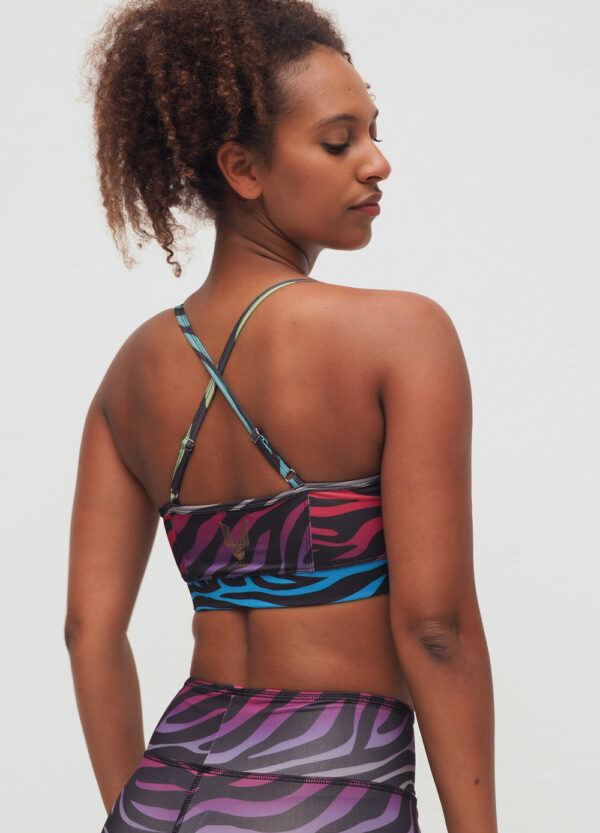 Alternative view of Amba rainbow zebra