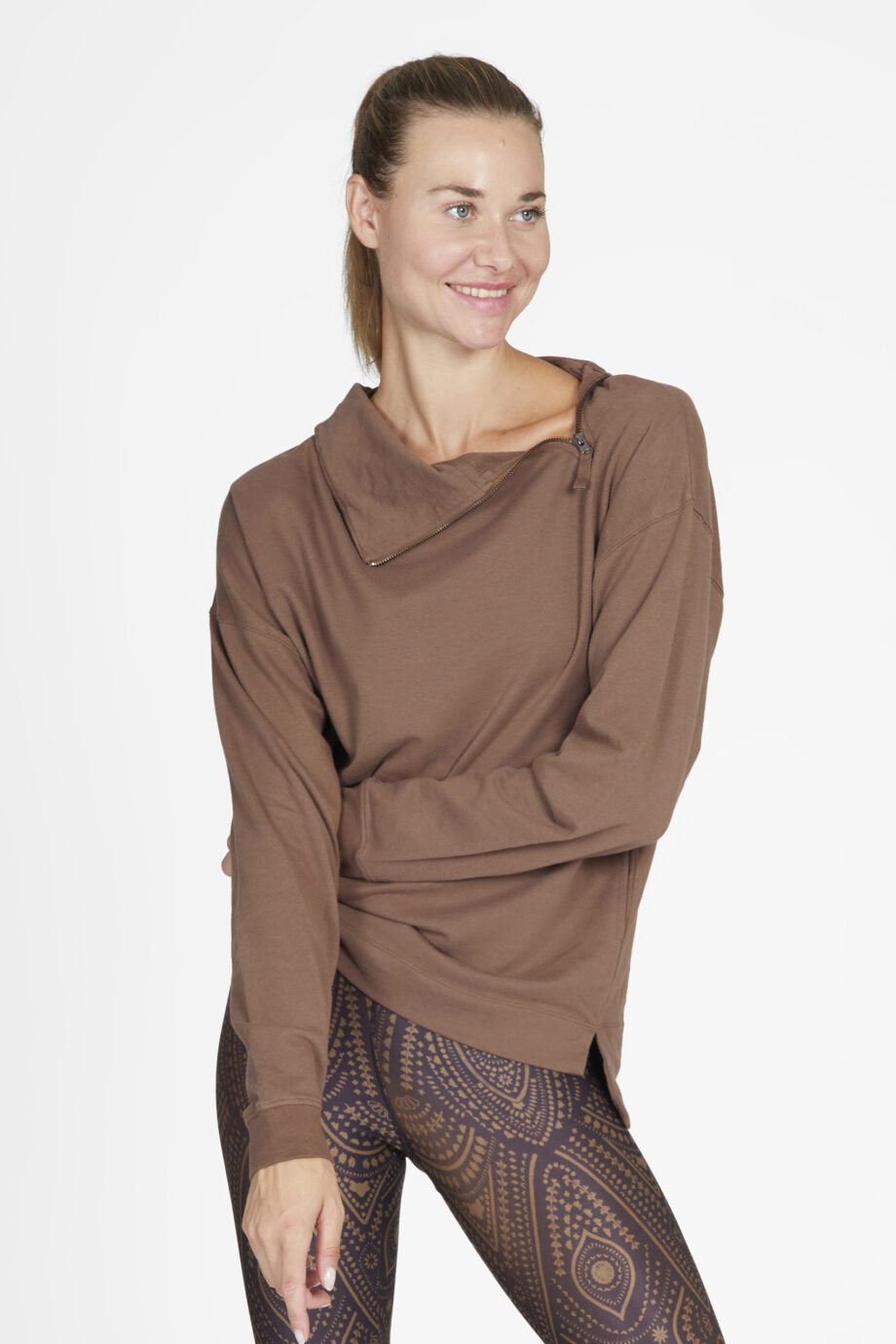 Cosy Twist Sweater cinnamon