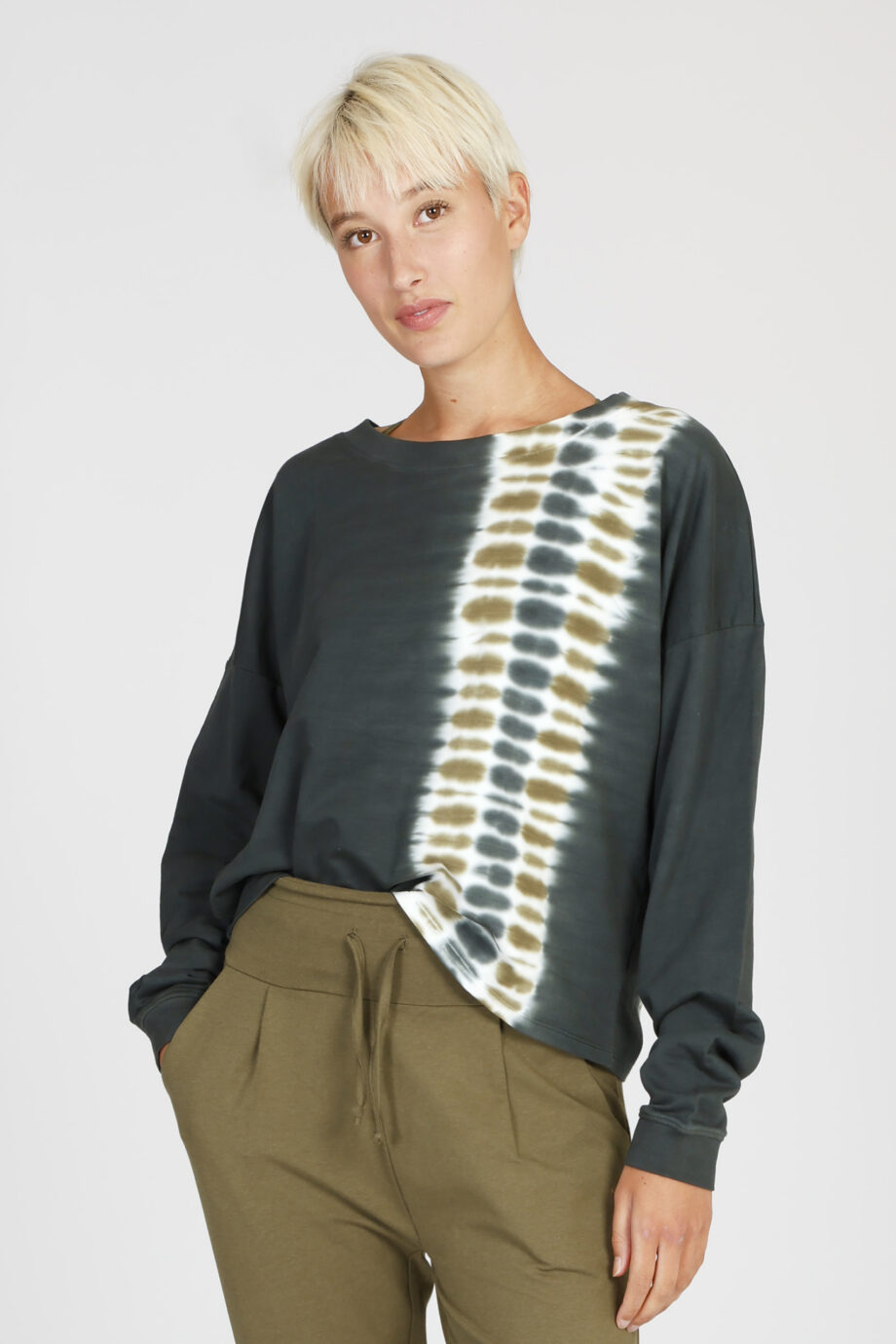 Batik Sweater seaweed